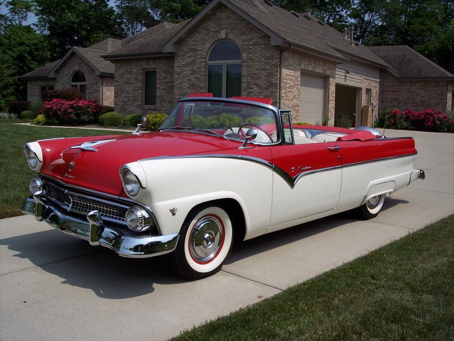  Ford Fairlane Sunliner Convertible 1955 года  (фото 2 из 27)